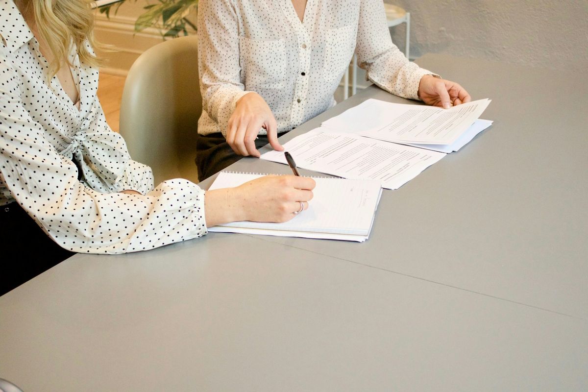 Signering av offisielle dokumenter